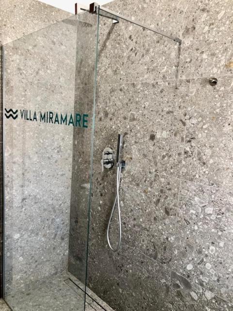 Appartamenti Villa Miramare リミニ エクステリア 写真